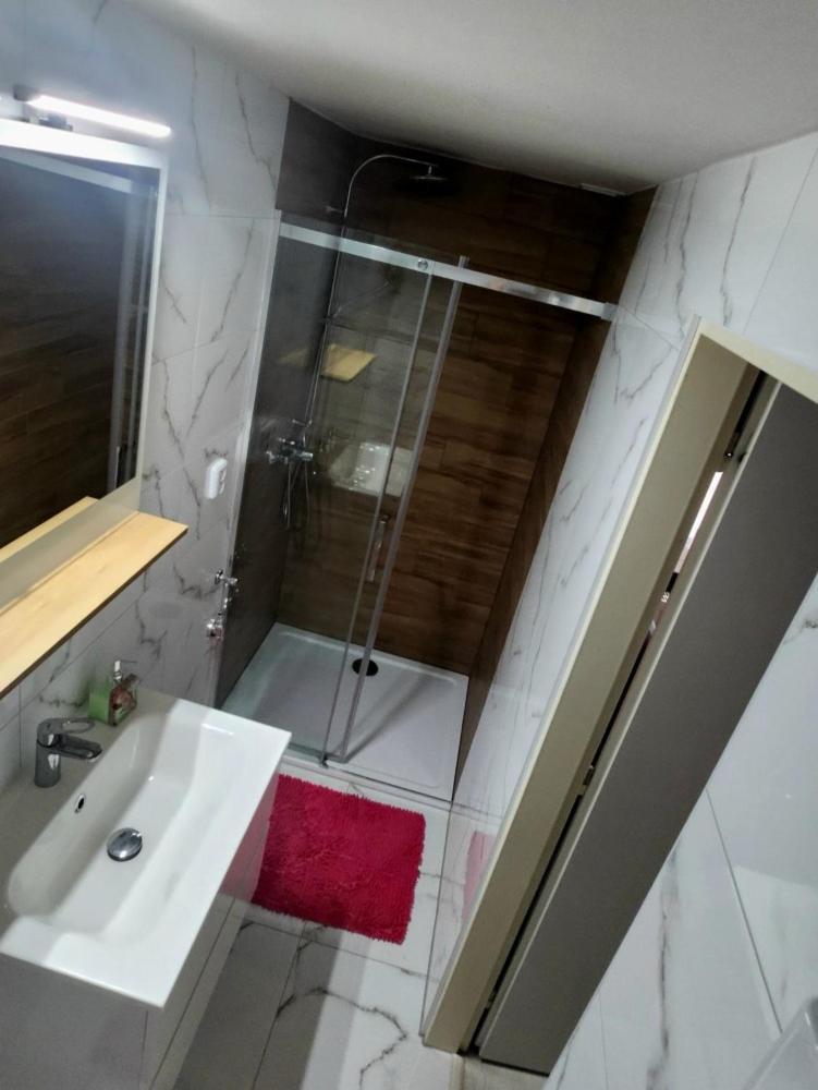 Apartmany Liska Mladé Buky エクステリア 写真